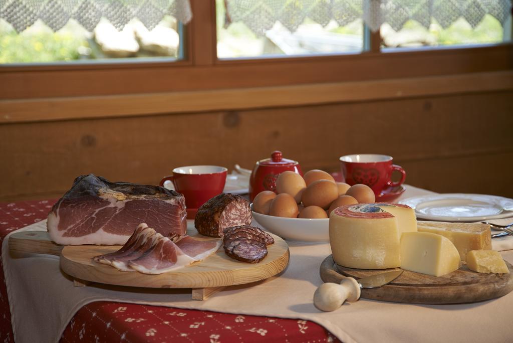 B&B La Casa Del Sole San Michele all'Adige Luaran gambar